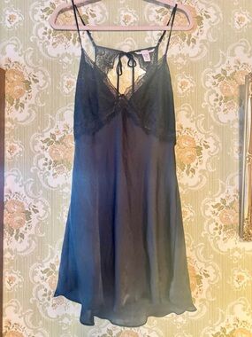 Victoria’s Secret Black Lace Slip Dress XL Satin Chemise Lingerie EUC